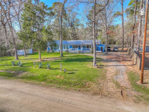 Tiny photo for 178 Inwood Drive, Livingston, TX 77351 (MLS # 88073303)