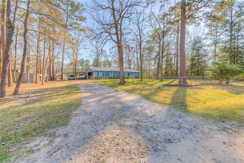 Tiny photo for 178 Inwood Drive, Livingston, TX 77351 (MLS # 88073303)