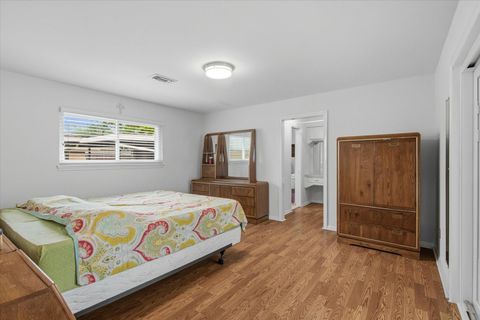 Tiny photo for 1718 Droxford Drive, Houston, TX 77008 (MLS # 34435919)