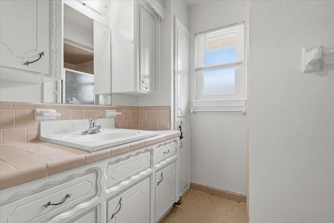 Tiny photo for 1718 Droxford Drive, Houston, TX 77008 (MLS # 34435919)