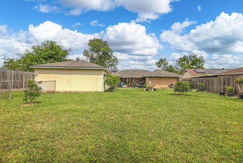 Tiny photo for 1718 Droxford Drive, Houston, TX 77008 (MLS # 34435919)