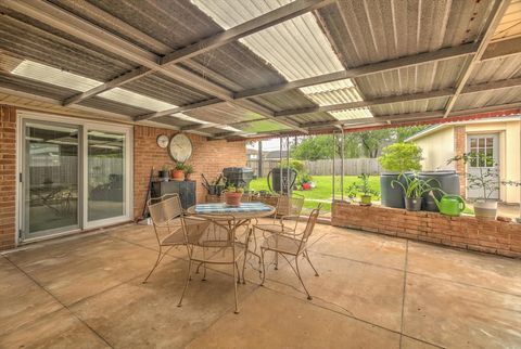 Tiny photo for 1718 Droxford Drive, Houston, TX 77008 (MLS # 34435919)