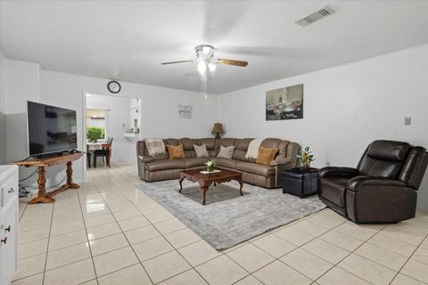 Tiny photo for 1718 Droxford Drive, Houston, TX 77008 (MLS # 34435919)