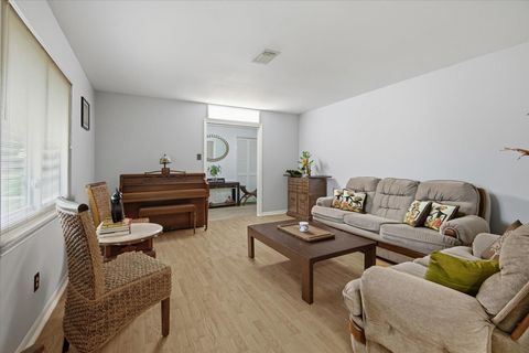 Tiny photo for 1718 Droxford Drive, Houston, TX 77008 (MLS # 34435919)