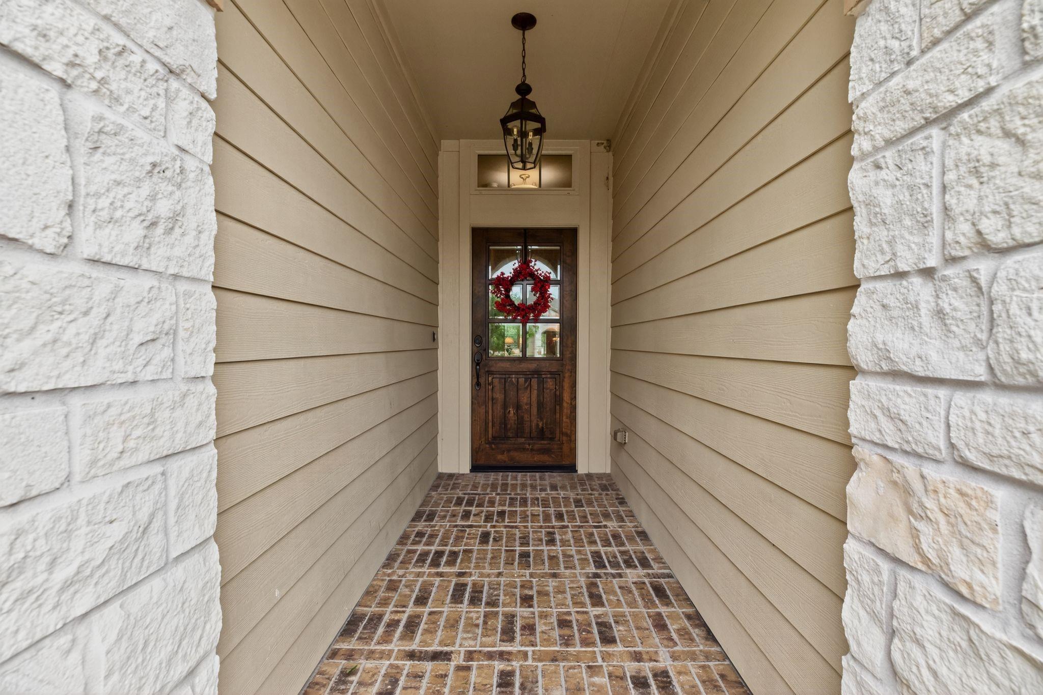 2606 Ivy Wood Lane