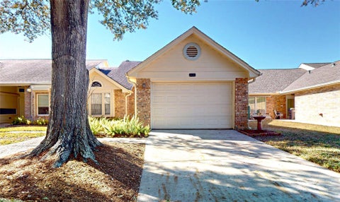 Photo of 3011 Flower Field Lane, Pearland, TX 77584 (MLS # 59741458)