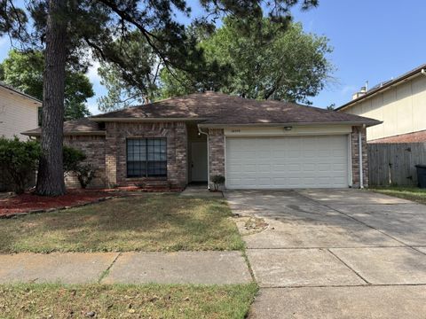 Photo of 16419 Salinas Lane, Houston, TX 77095 (MLS # 50779222)