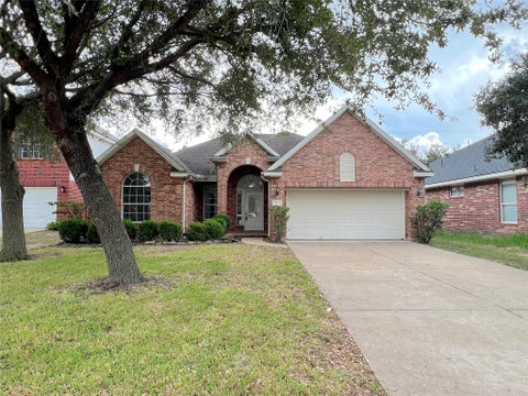 Homes For Rent - 17215 Fernchase Court<br/> Houston, TX 77095