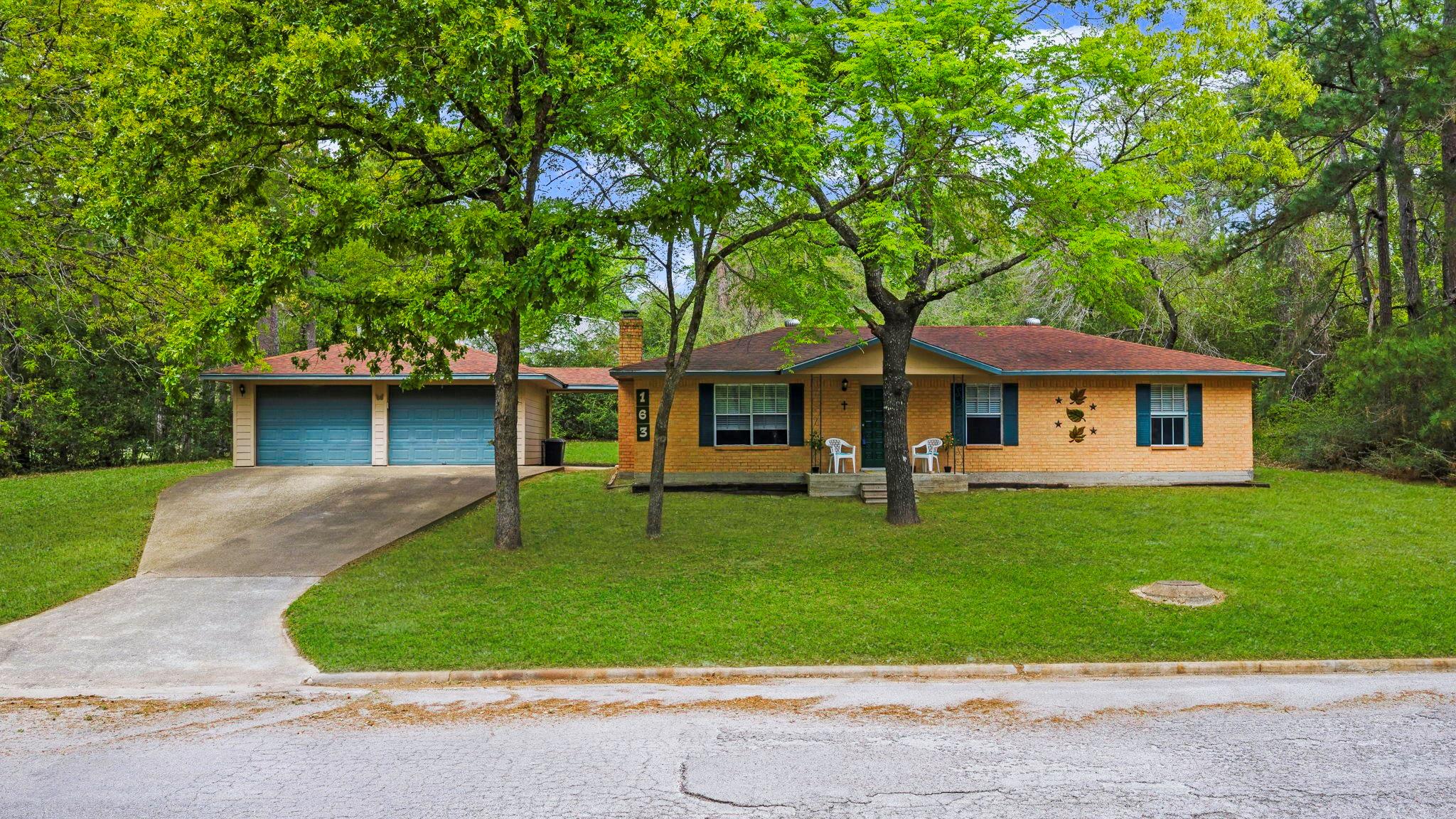 163 Westwood Drive E