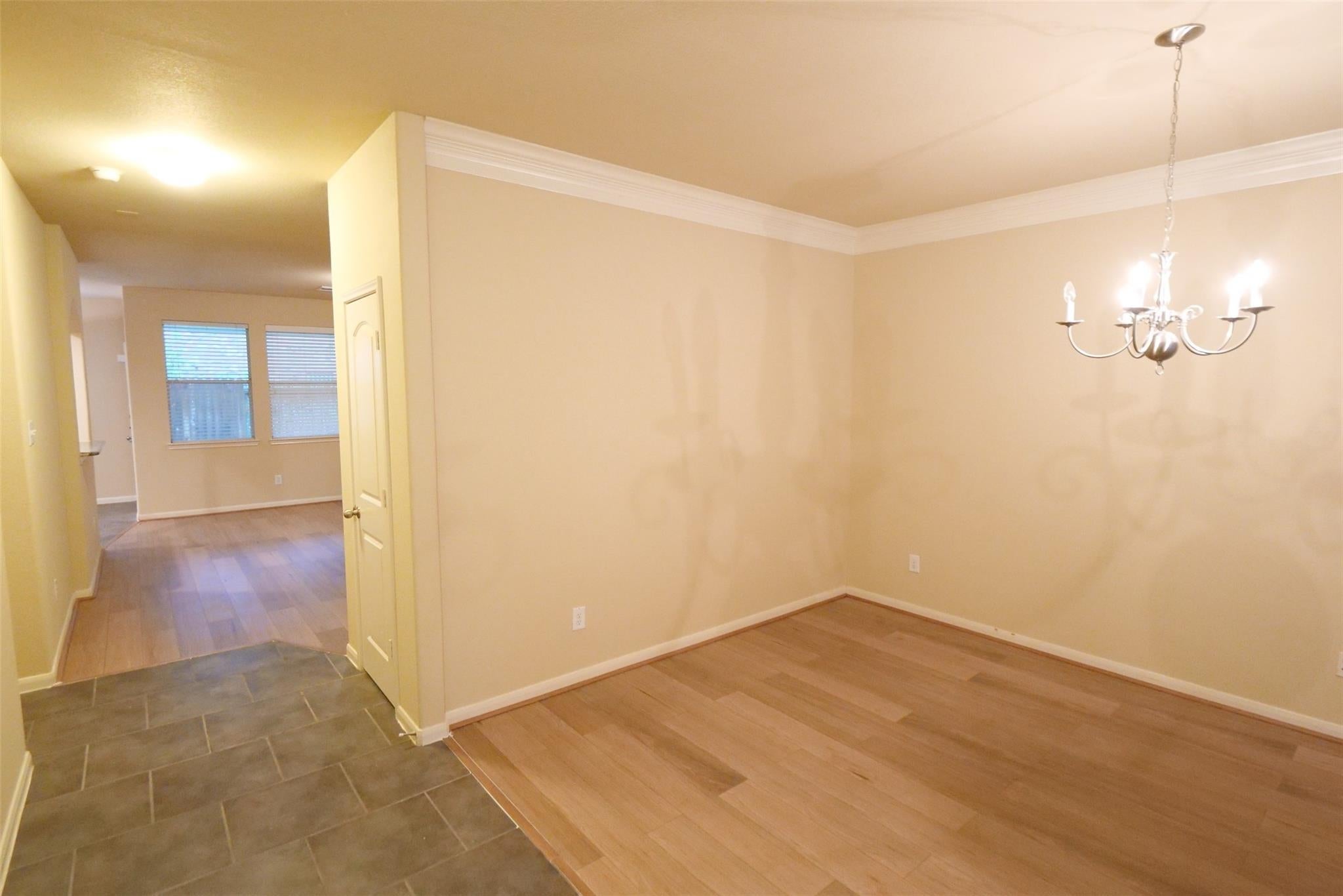 26427 Longview Creek