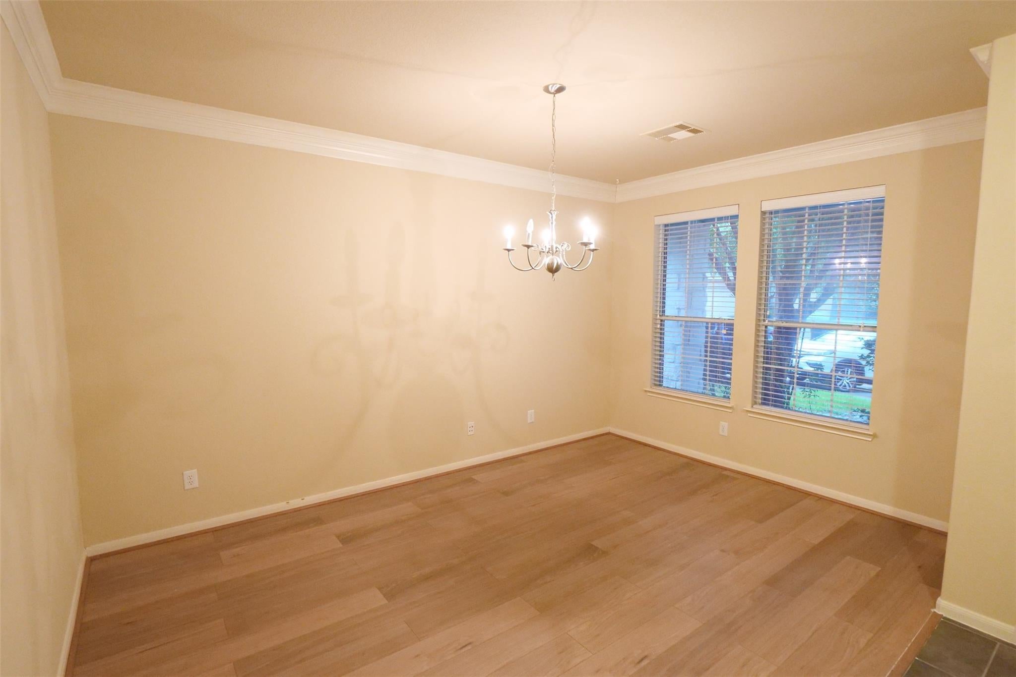26427 Longview Creek