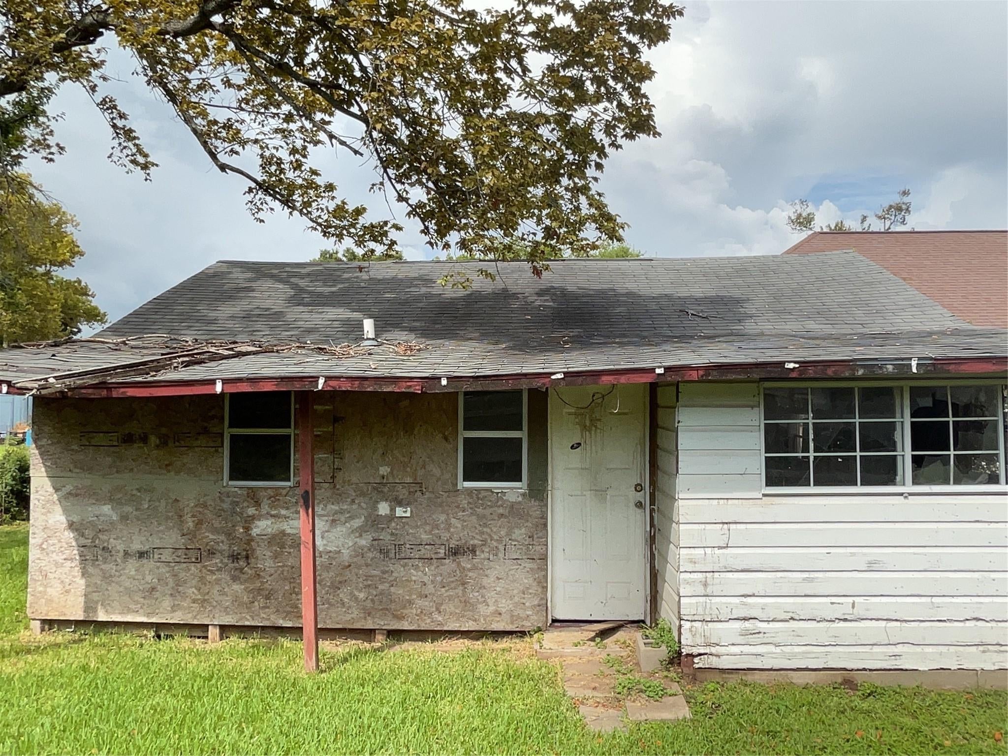 213 E Bernard Street