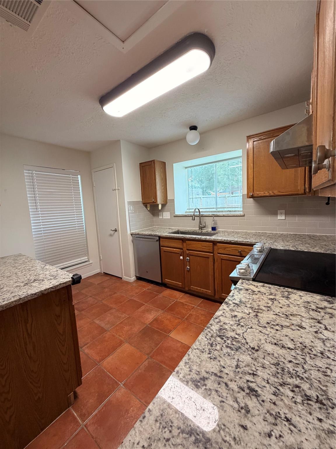 5211 Rivertree Lane