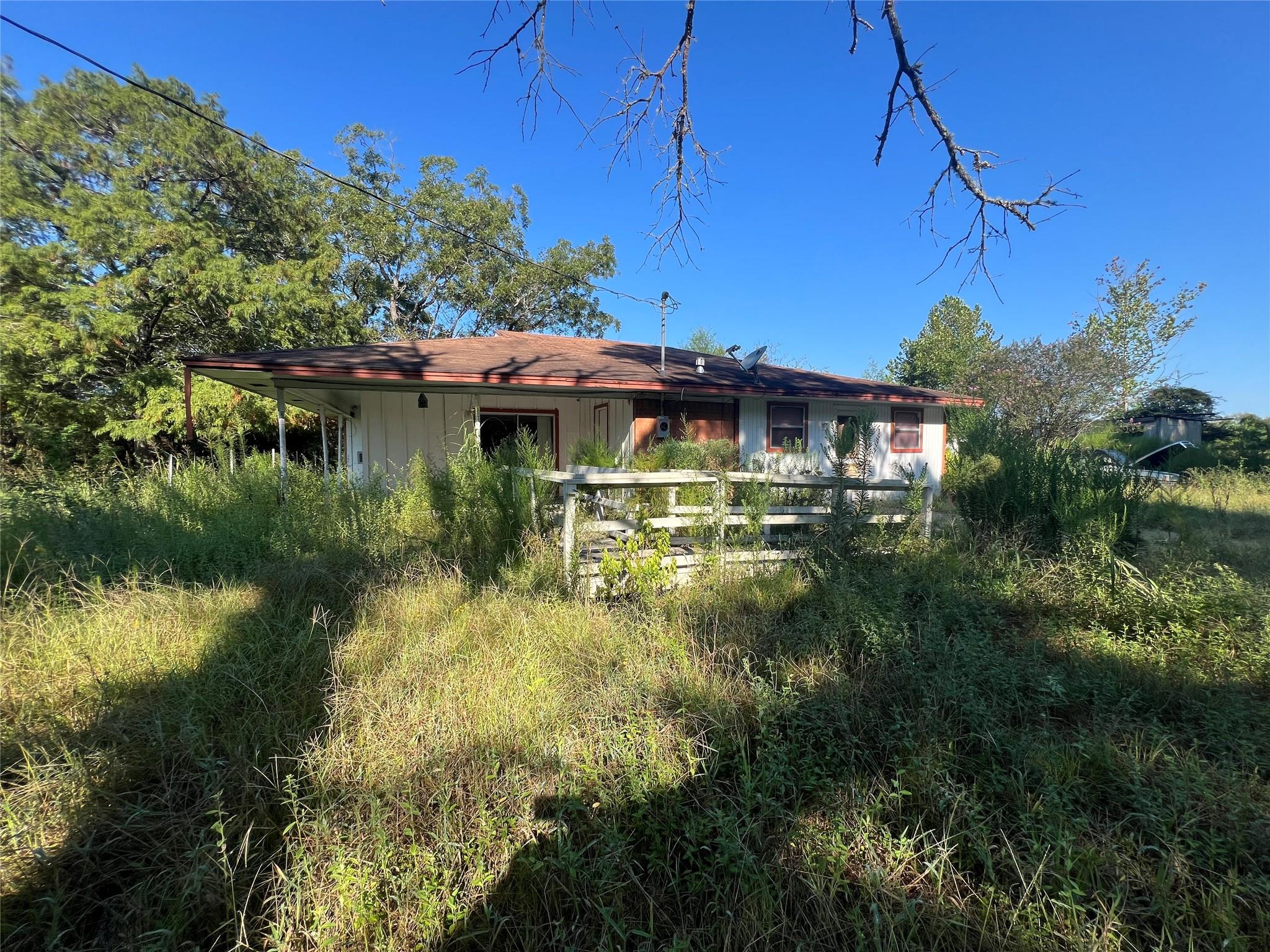 105 Fernandez Road FM2501