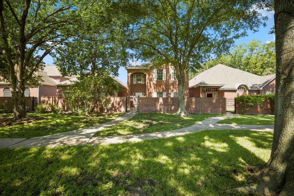Photo of 14314 N Cashel Oak Drive, Houston, TX 77069 (MLS # 26136230)