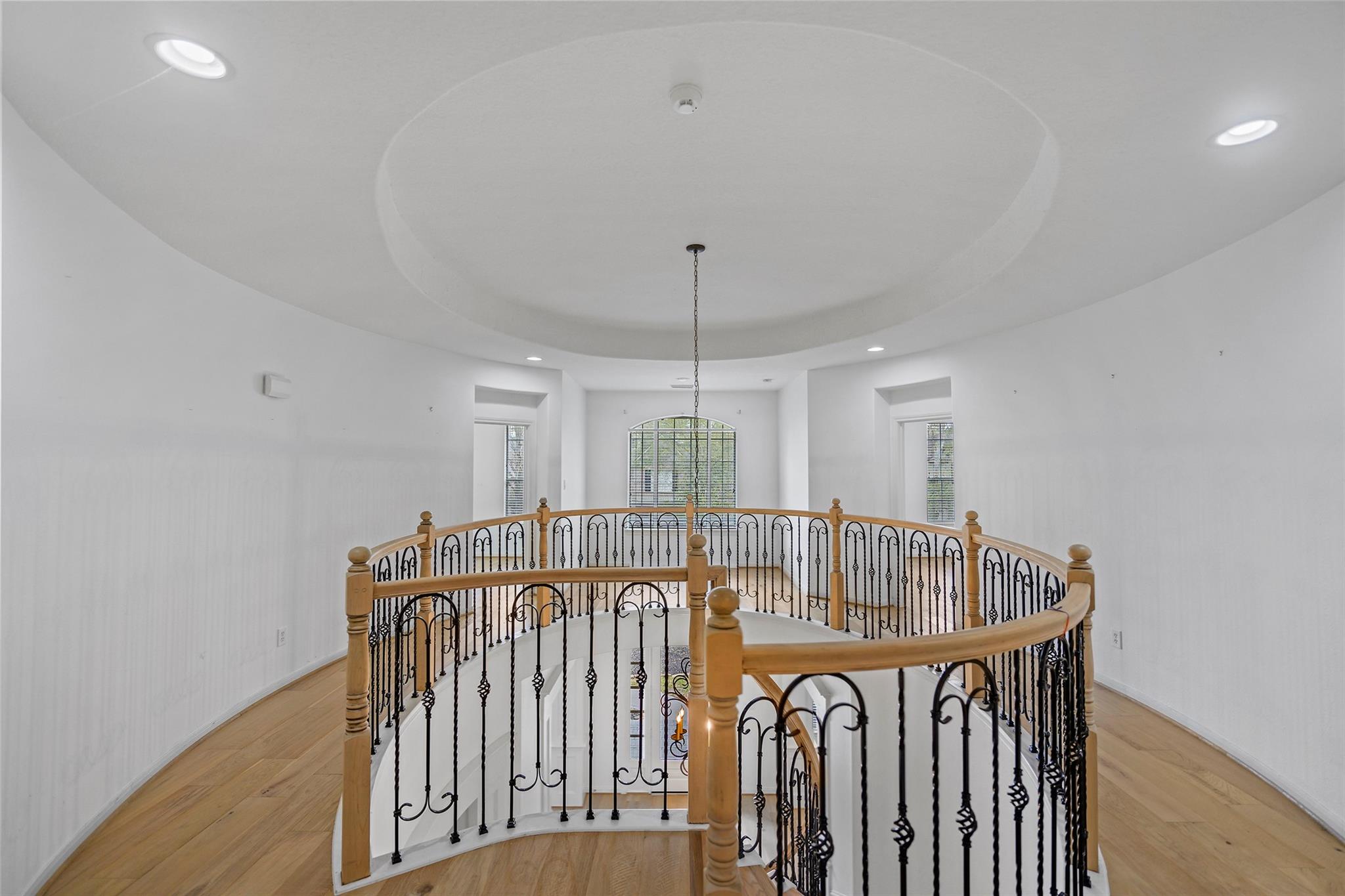 98 E Beckonvale Circle