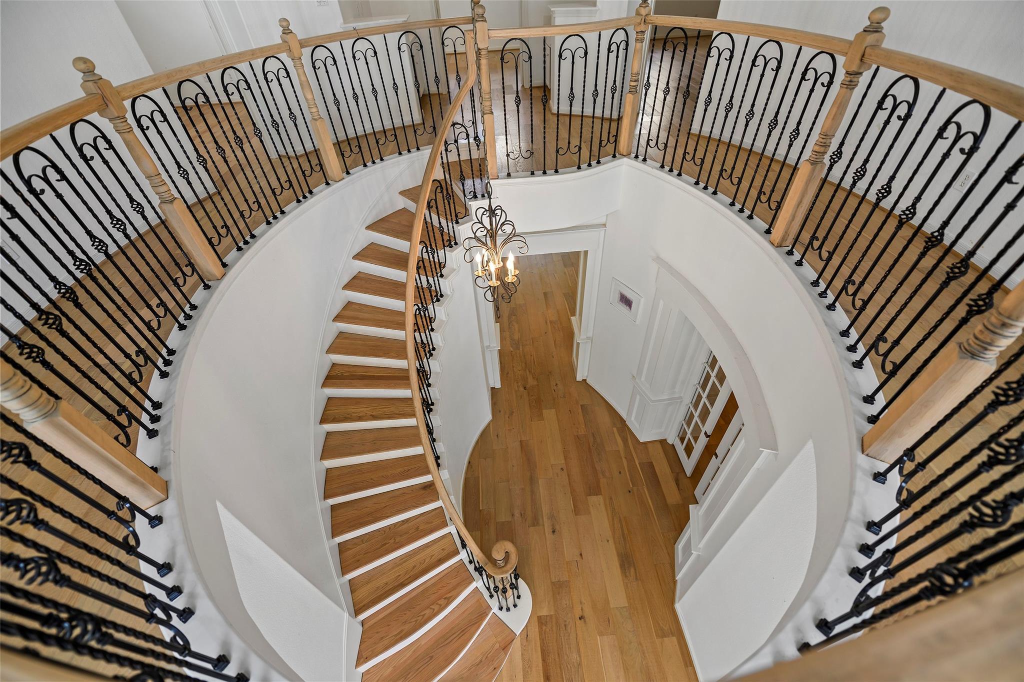 98 E Beckonvale Circle