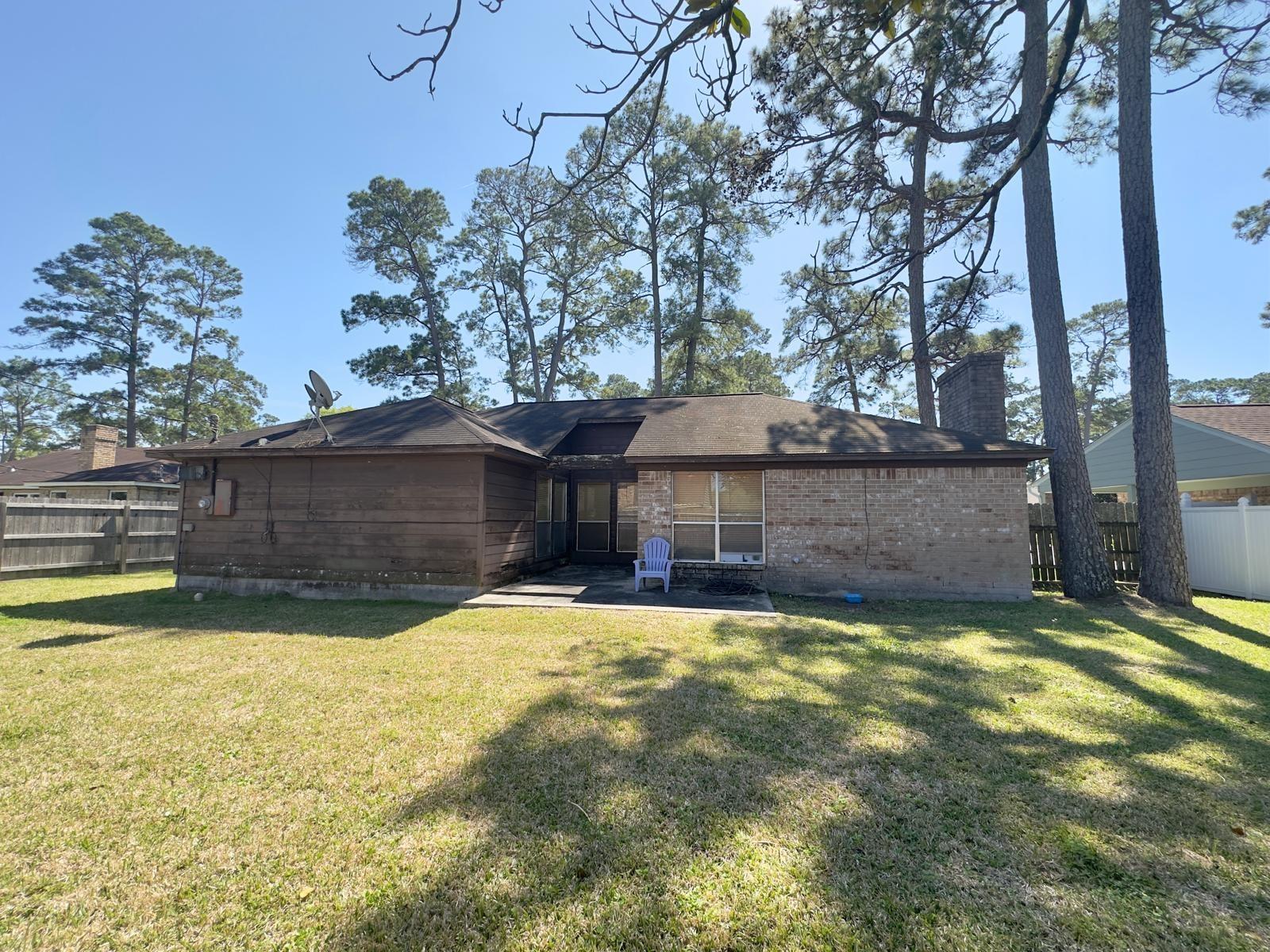 9715 Bayou Woods Drive