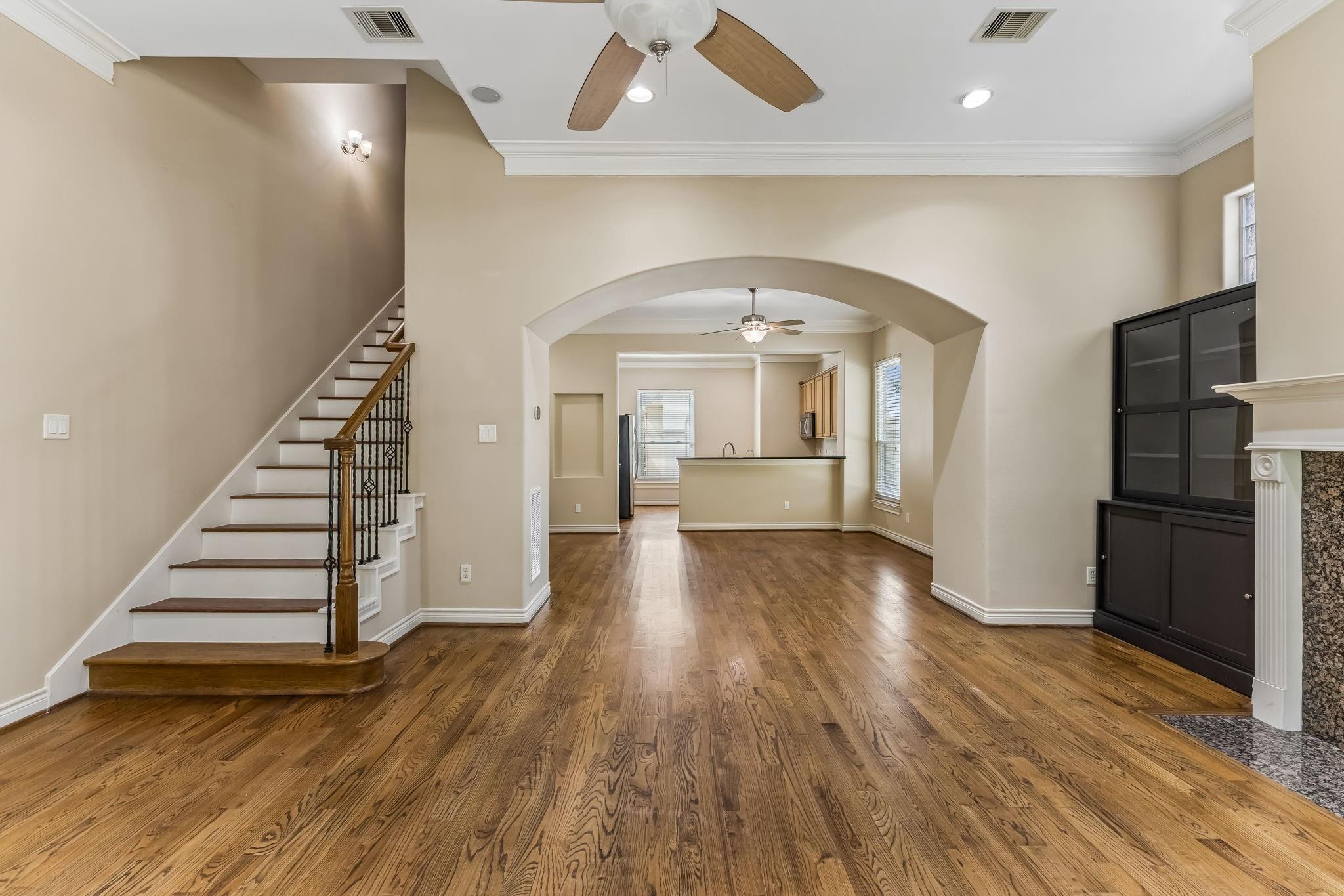 9101 Harbor Hills Drive