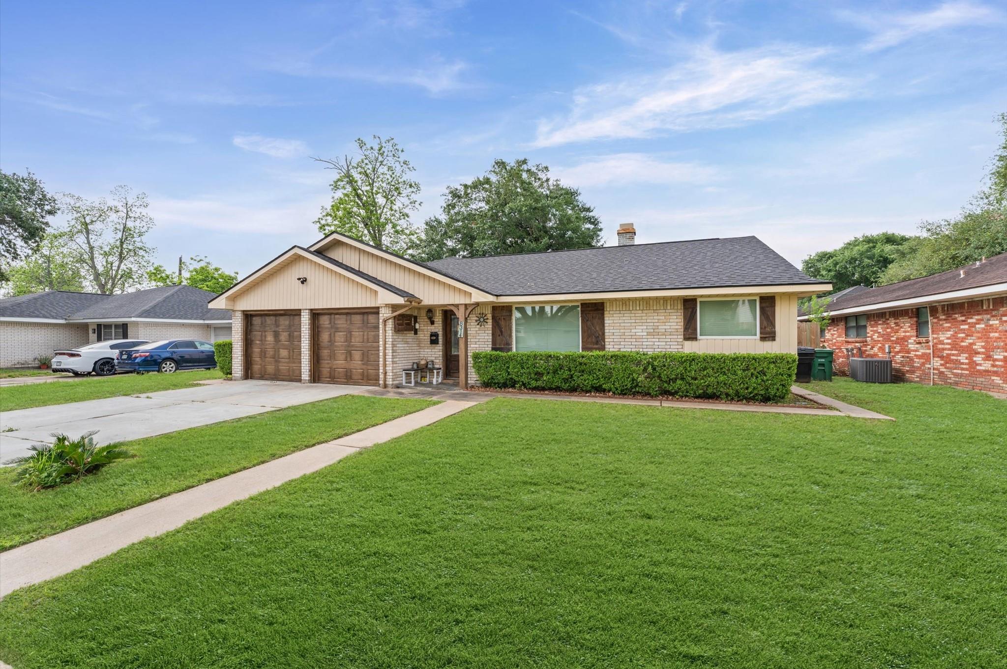8314 Gulf Tree Lane
