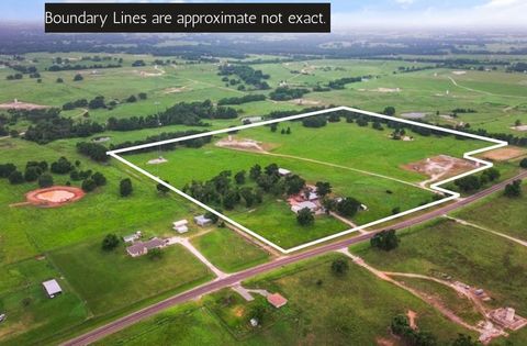 Photo of 922 S Fm 80, Donie, TX 75838 (MLS # 62353967) Photo of 922 S Fm 80, Donie, TX 75838 (MLS # 62353967)