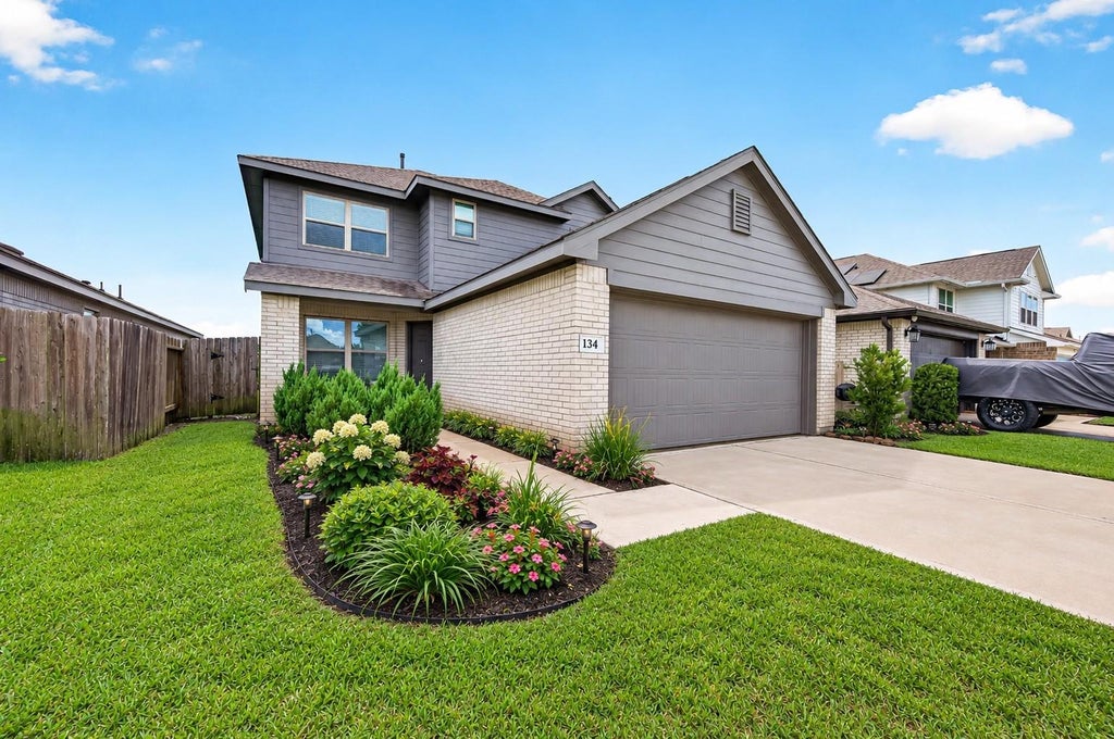 Photo of 134 Austin Road, Angleton, TX 77515 (MLS # 45863537)