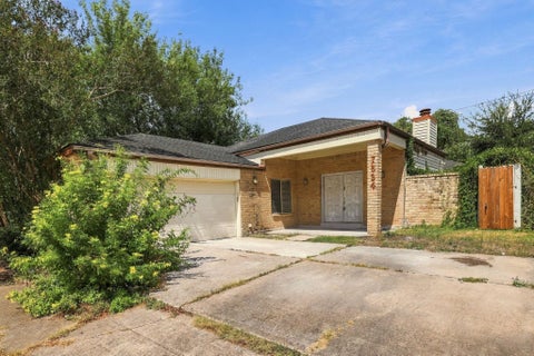 Photo of 7534 Quail Meadow Drive, Houston, TX 77071 (MLS # 67679213)