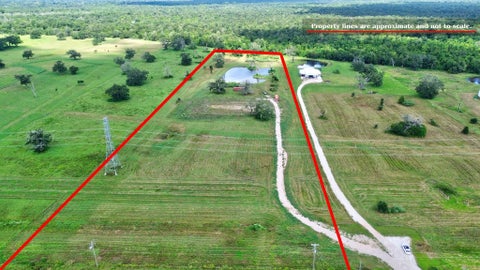 Photo of 4 Fm 521, Angleton, TX 77515 (MLS # 39485246)