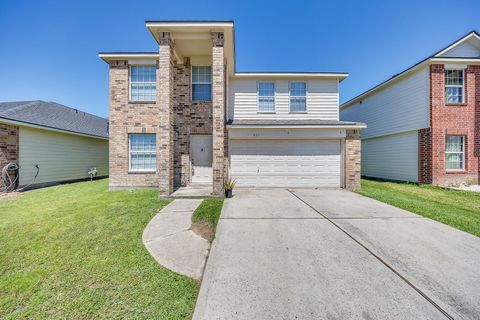Photo of 627 Regal Hollow Lane, Houston, TX 77073 (MLS # 84289172)