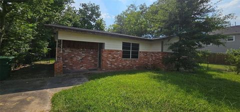 Photo of 3610 Dennis Street, Houston, TX 77004 (MLS # 86137135)
