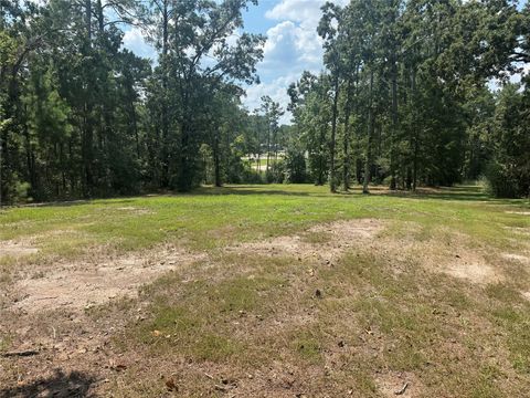 Photo of 21 Post Oak, Brookeland, TX 75931 (MLS # 77784859)