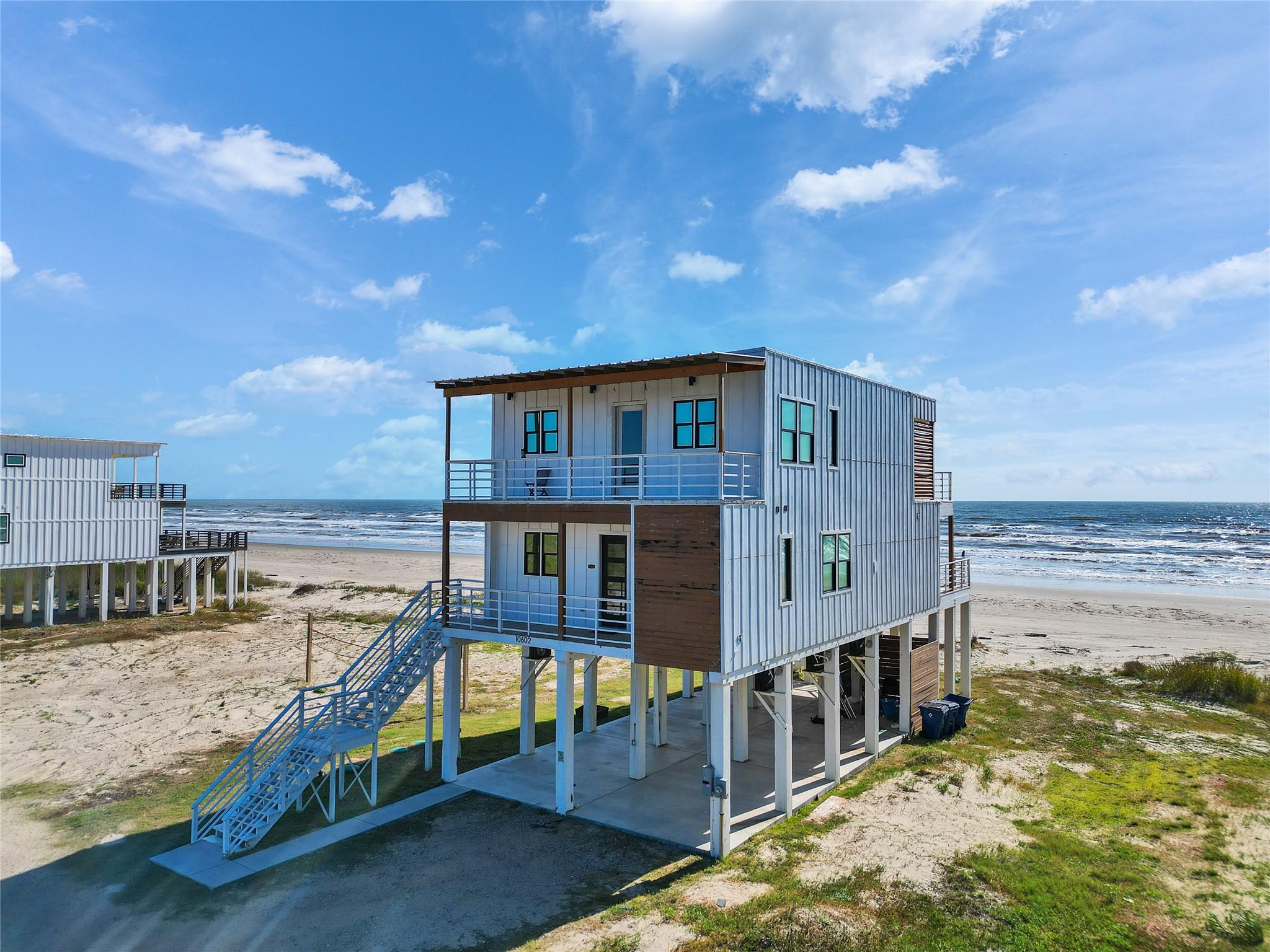 10602-10614 Blue Water Highway