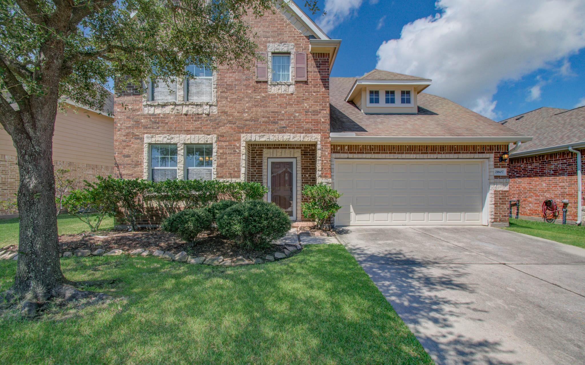 21607 Redcrested Glen Court
