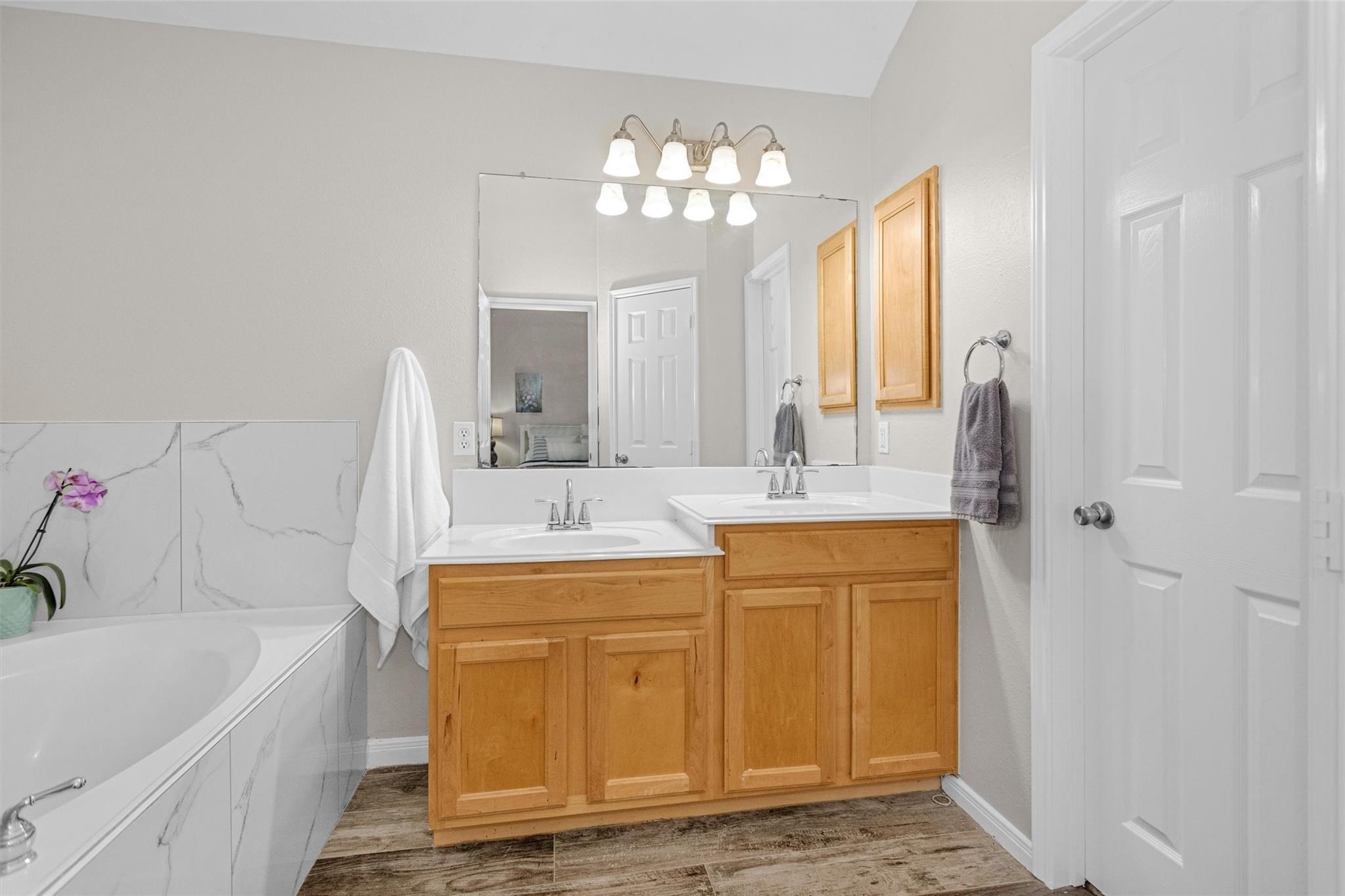 2614 Easton Springs Court