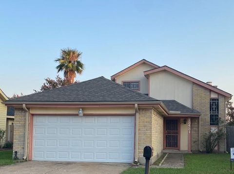 Photo of 13431 Clarewood Drive, Houston, TX 77083 (MLS # 82936274)