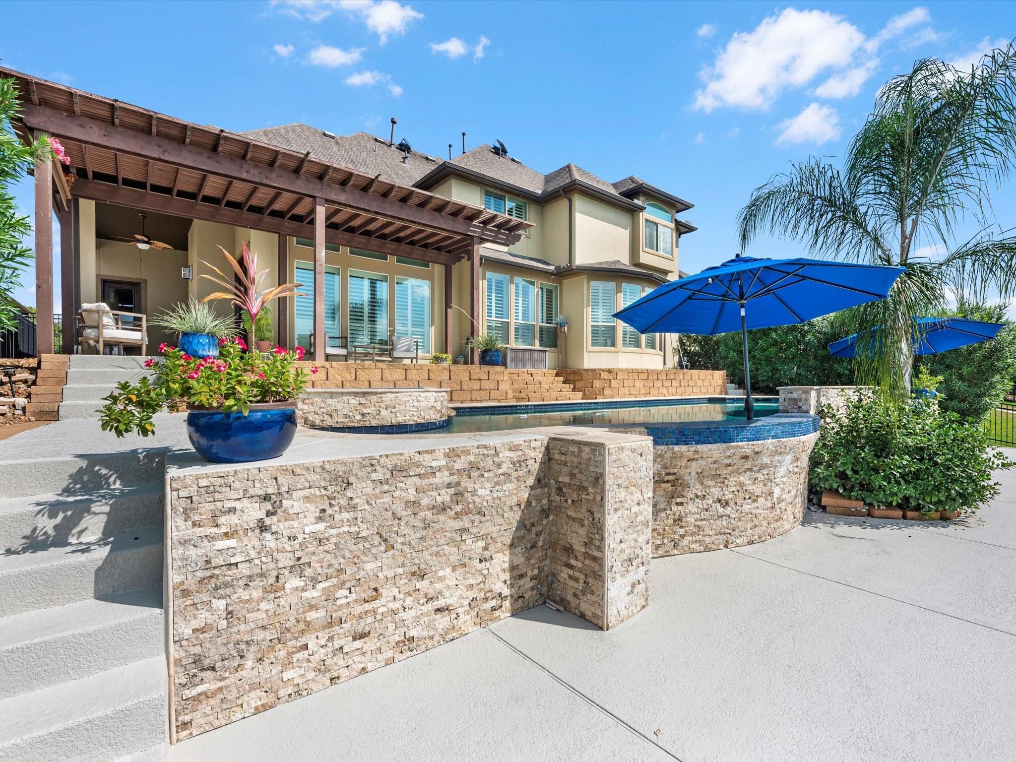 538 Amalfi Drive