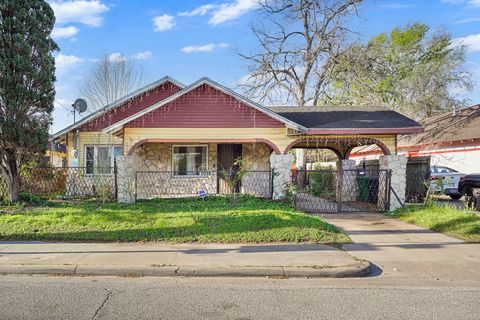 Photo of 7018 Canal Street, Houston, TX 77011 (MLS # 69136508)