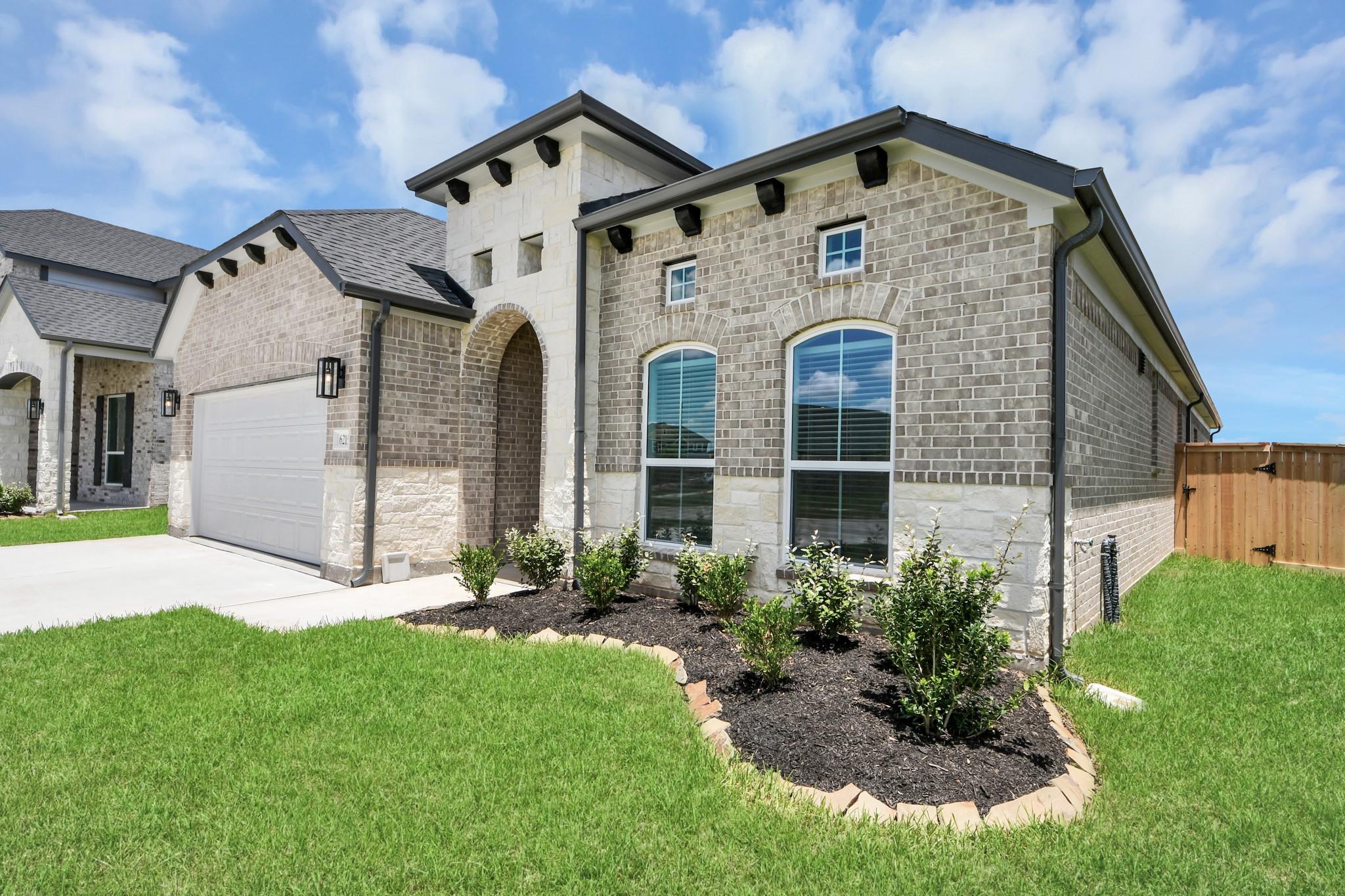 6215 Vista View Lane