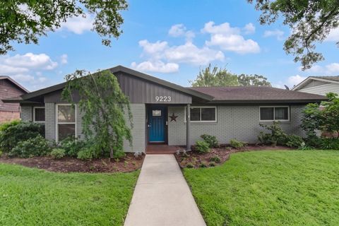 Photo of 9223 Kapri Lane, Houston, TX 77025 (MLS # 66879628)