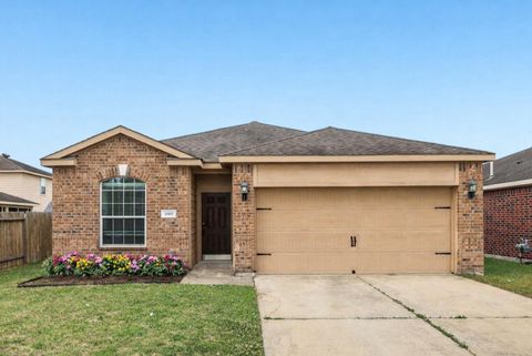 Photo of 1819 Opal Peach Drive, Rosharon, TX 77583 (MLS # 64886631)