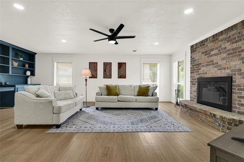 Photo of 723 Loire Lane, Houston, TX 77090 (MLS # 40875544)