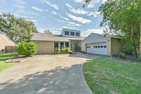 Photo of 11826 Cedar Pass Drive, Houston, TX 77077 (MLS # 57337854)