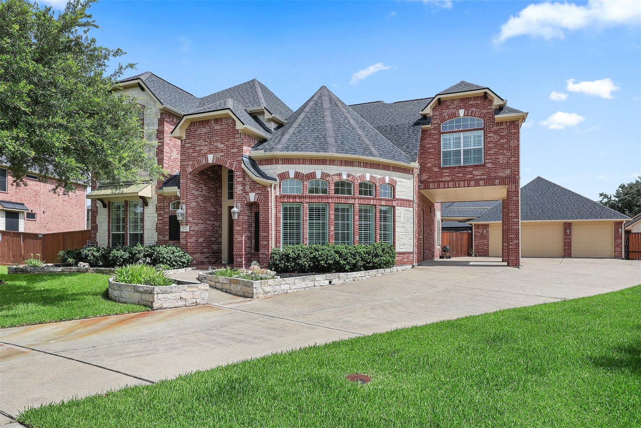 1532 Jag Hollow