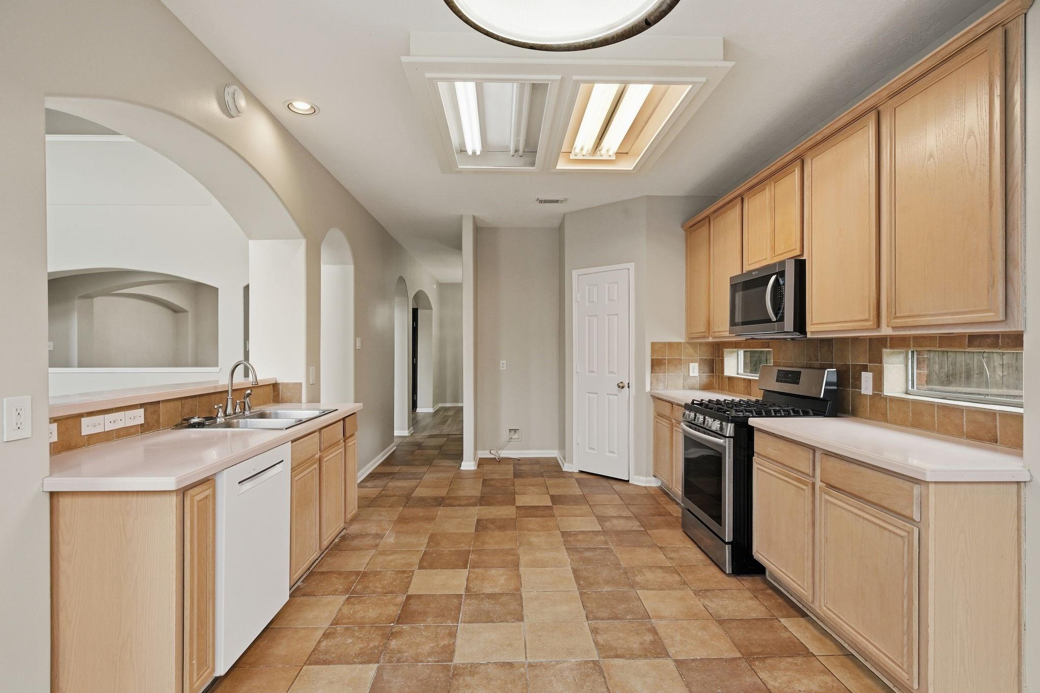 3914 Acorn Ridge