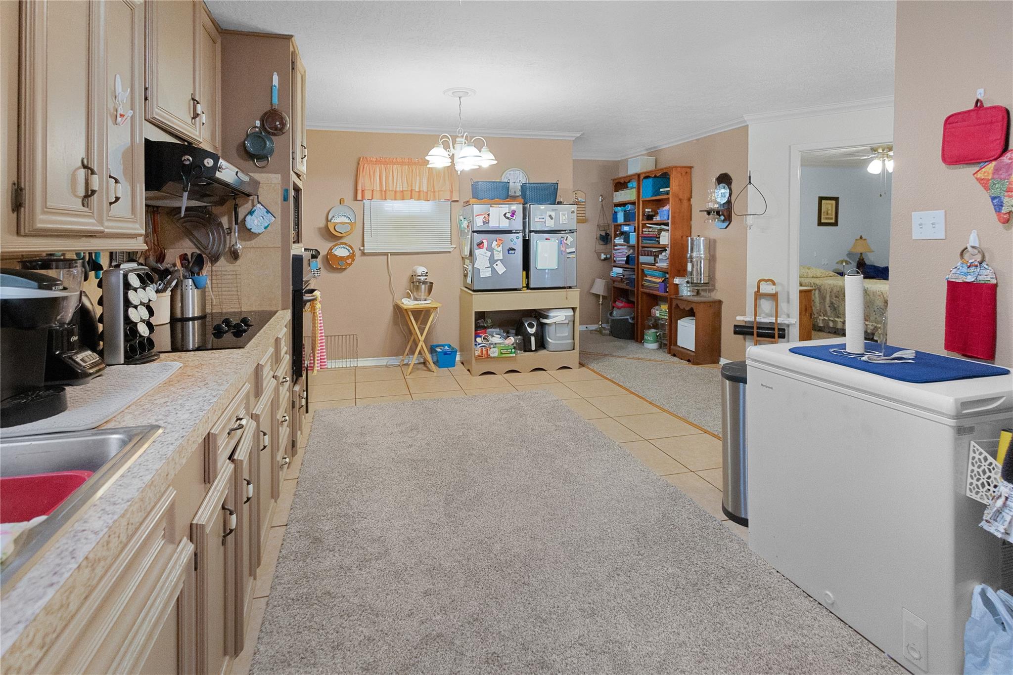 1021 West Drive
