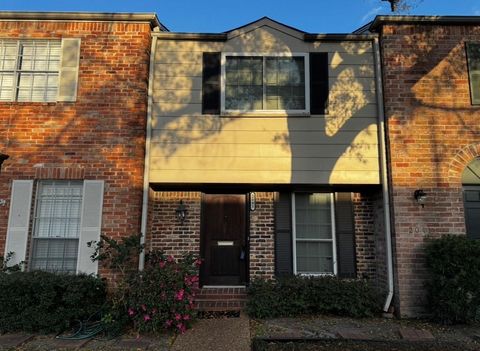 Photo of 2041 Winrock Boulevard #157, Houston, TX 77057 (MLS # 66805091)