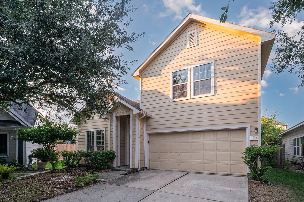 Photo of 12919 Palm Leaf Court, Houston, TX 77044 (MLS # 66068186)