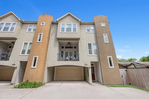 Photo of 5717 Petty Street, Houston, TX 77007 (MLS # 23568648)