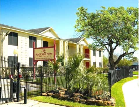 Photo of 3633 N Macgregor Way #13, Houston, TX 77004 (MLS # 85722909)