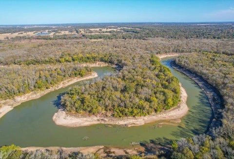Photo of 10630 River Ranch Rd Rd, Kemp, TX 75143 (MLS # 88317427)